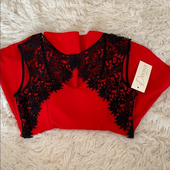 Red Peplum top ! 👠 - Picture 3 of 3